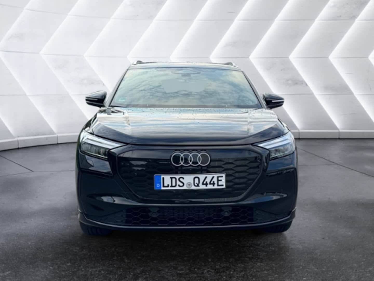 Bild über Audi Q4 SUV e-tron e-tron performance 210 kW - für weitere Informationen kontaktieren Sie den Audi Partner