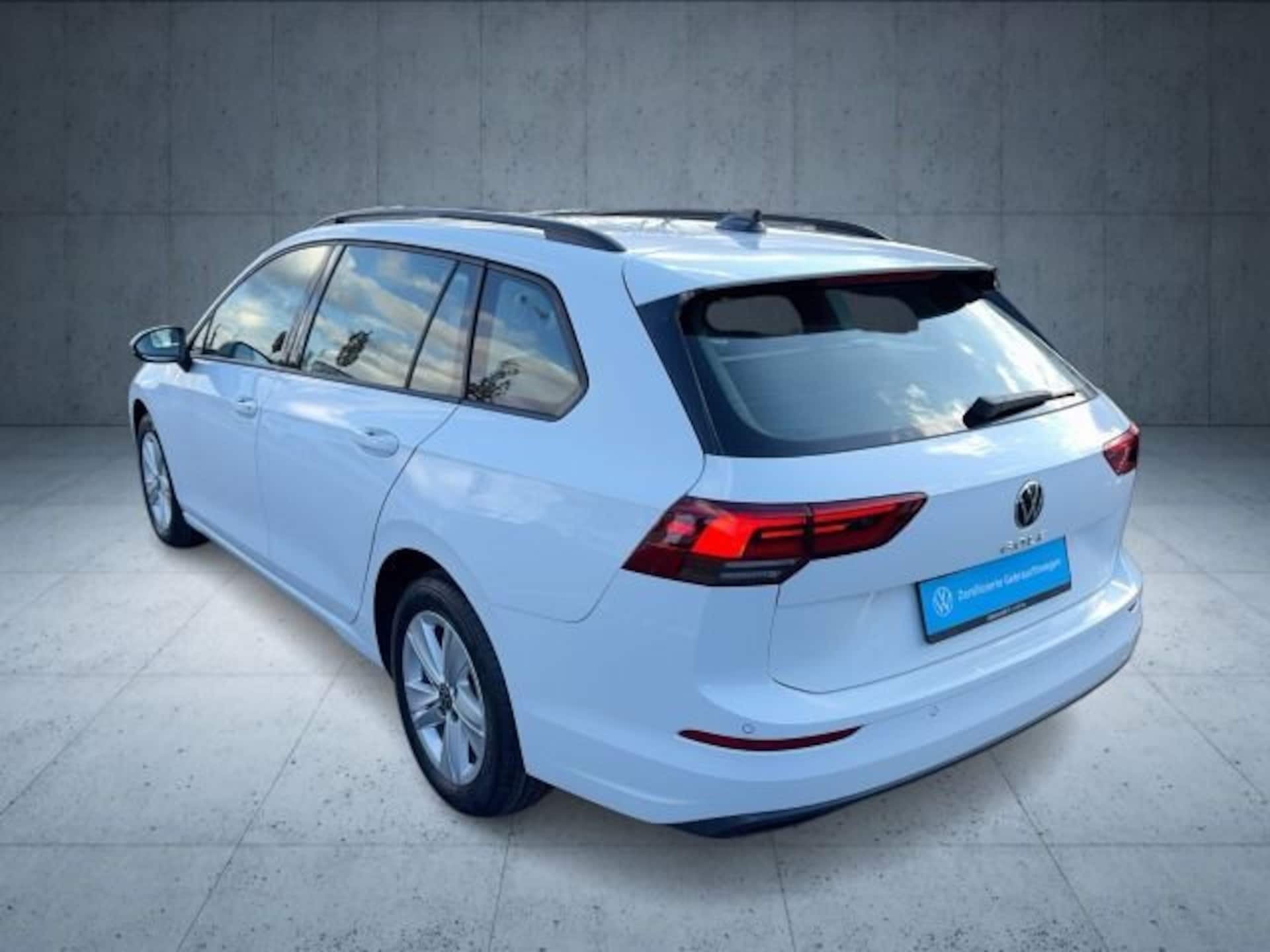 Volkswagen Golf Variant Life