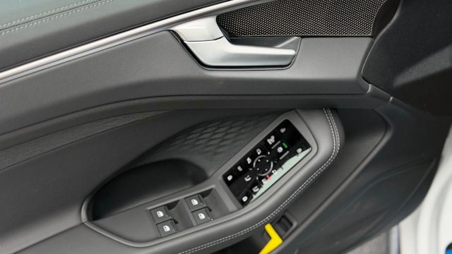 2026 Audi A6 Premium Plus - Photo 10