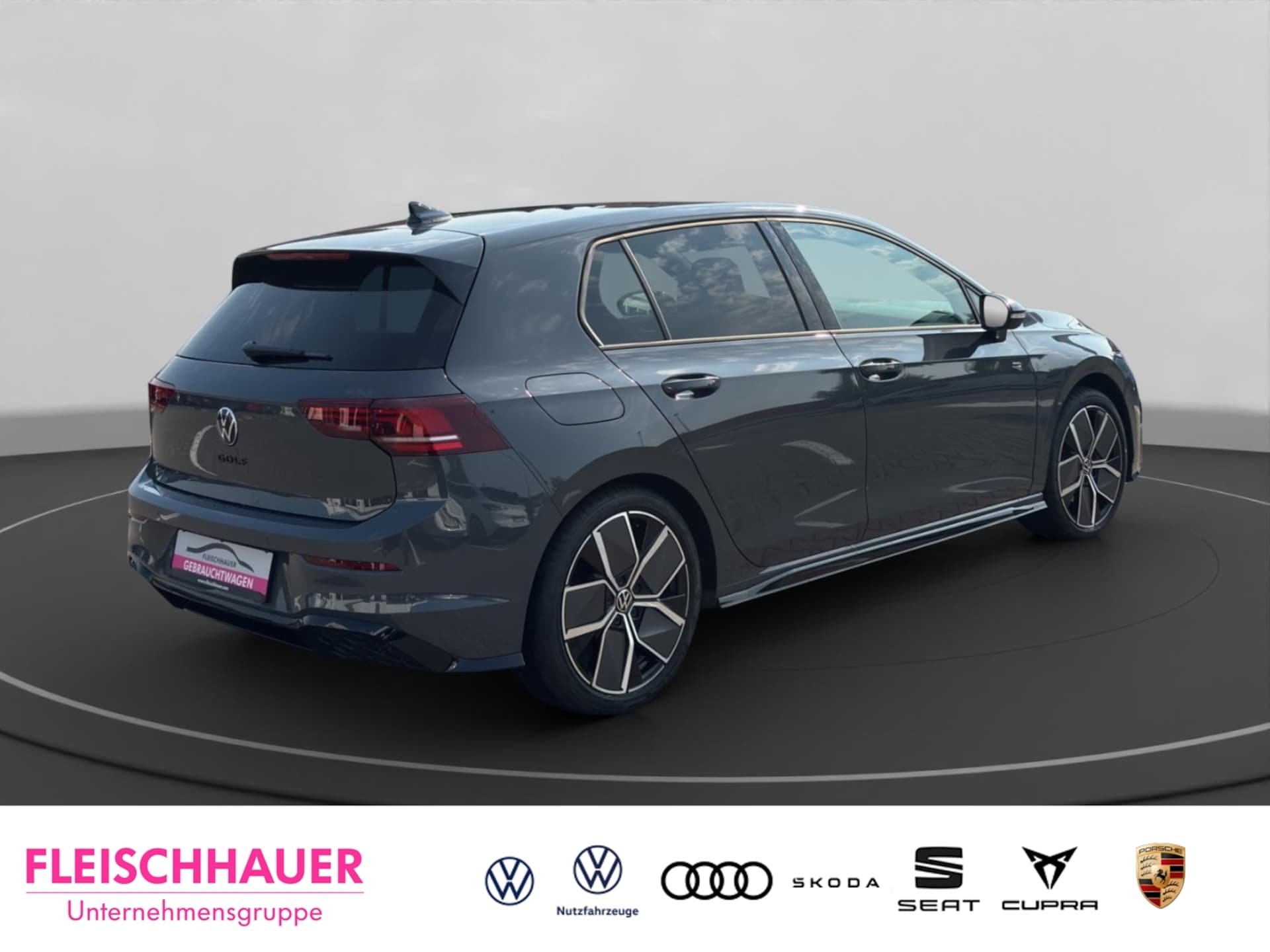 Volkswagen Golf R-Line