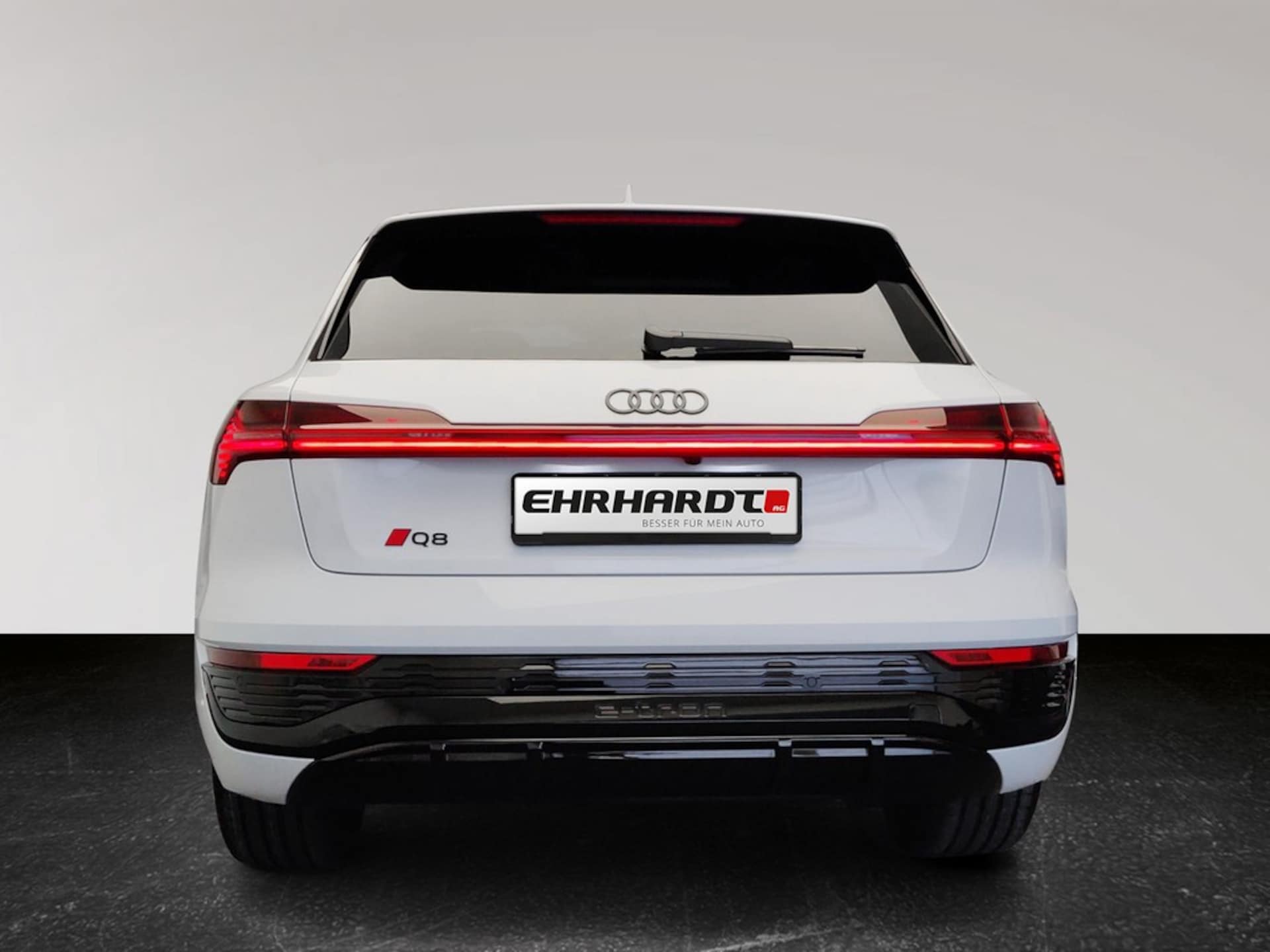 Audi Q8 e-tron S line