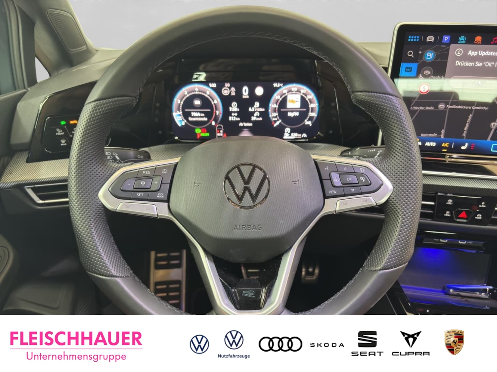Volkswagen Golf R-Line