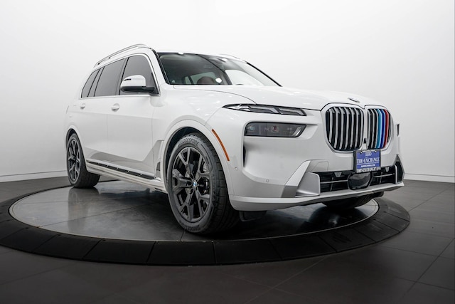 2023 BMW X7