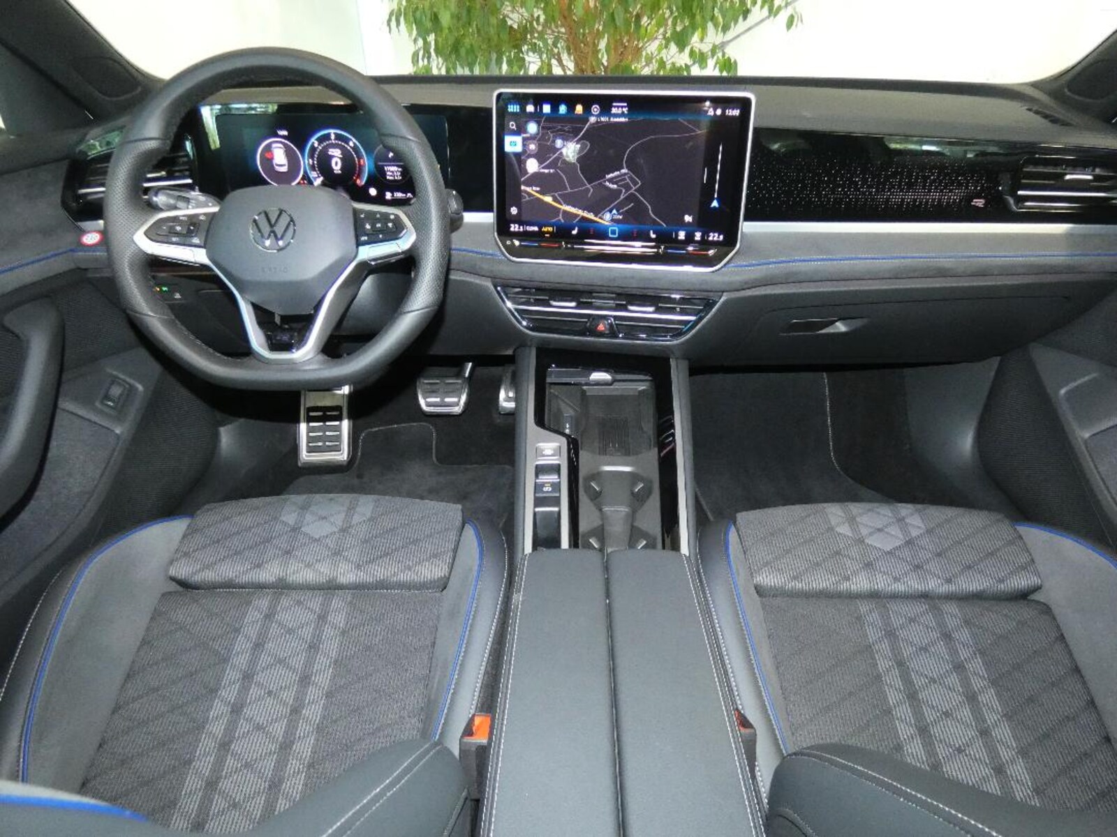 Volkswagen Passat – Bild 13