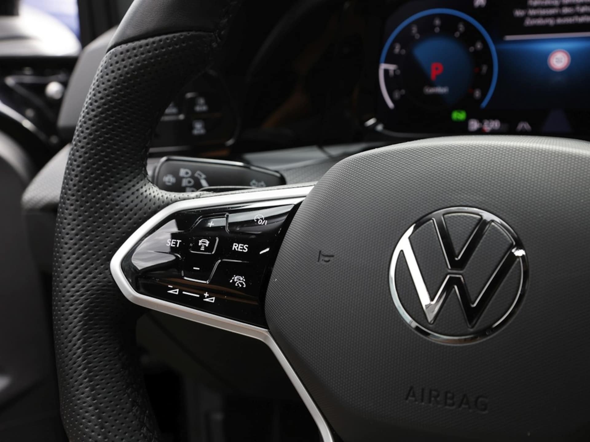 Volkswagen Golf Variant R-Line