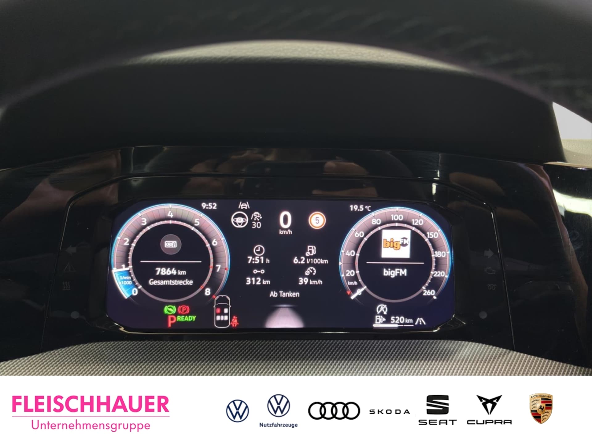 Volkswagen Golf R-Line