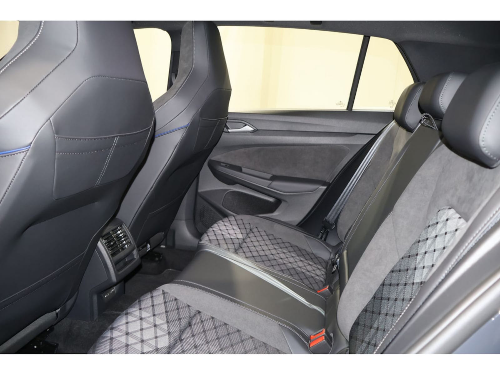 Volkswagen Golf – Bild 12
