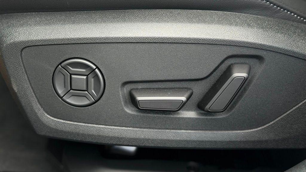 2026 Audi A6 Premium Plus - Photo 13