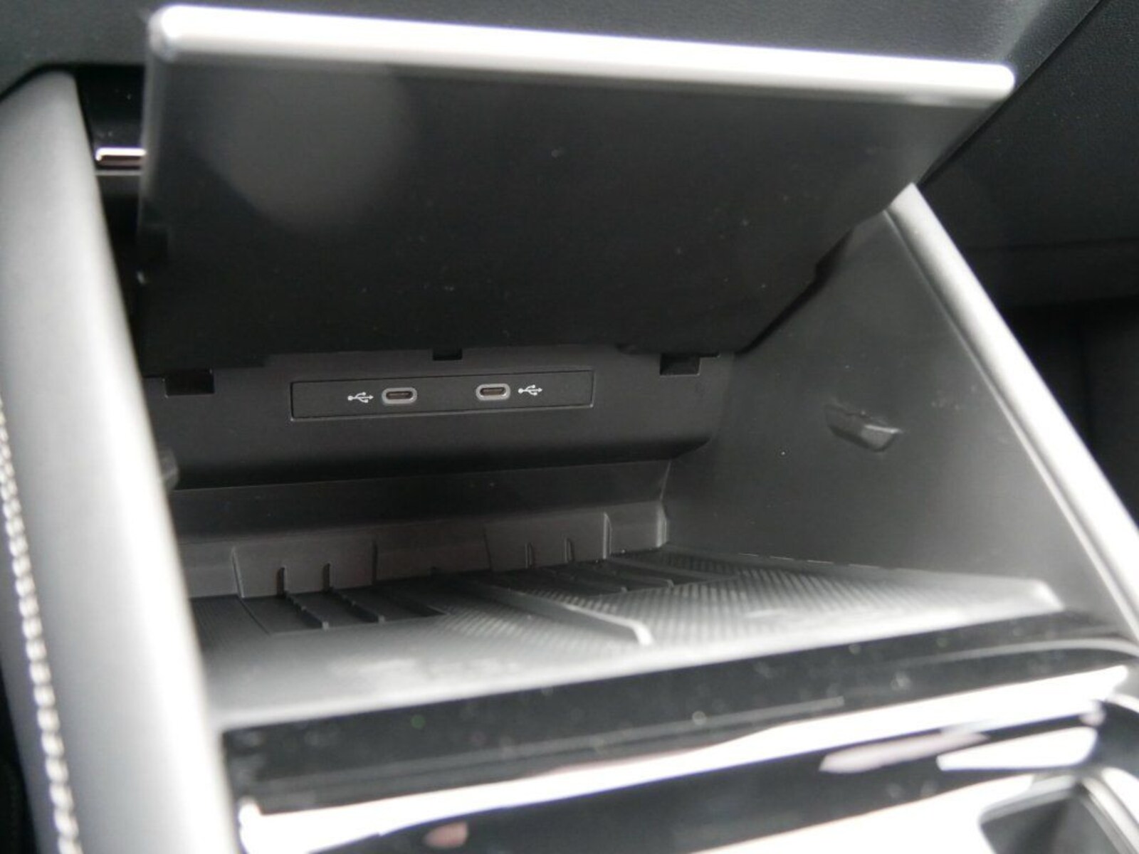 Volkswagen Tiguan – Bild 15