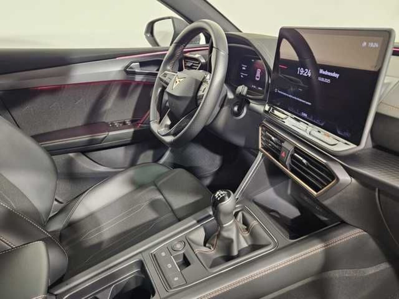 CUPRA Leon León 1.5 TSI 110 kW (150 CV) — photo 12