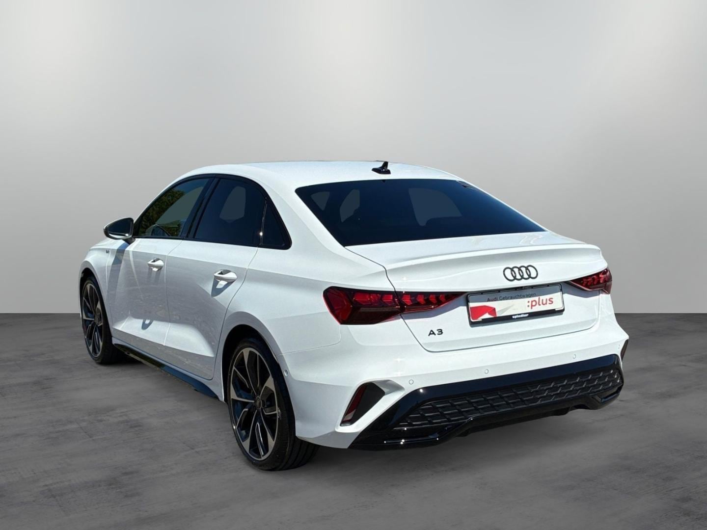 Bild über Audi A3 Limousine TFSI 110 kW S tronic - für weitere Informationen kontaktieren Sie den Audi Partner