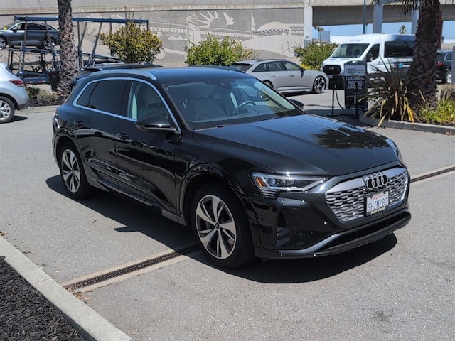2024 Audi Q8 e-tron