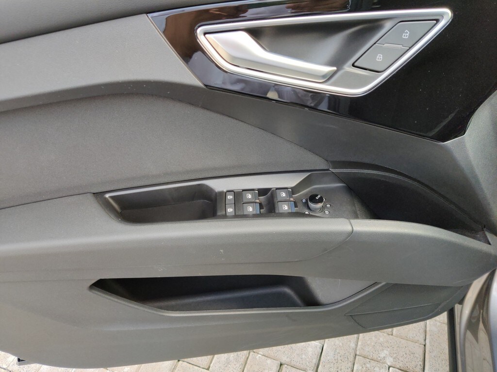 Image about Audi Q4 e-tron 40 e-tron
