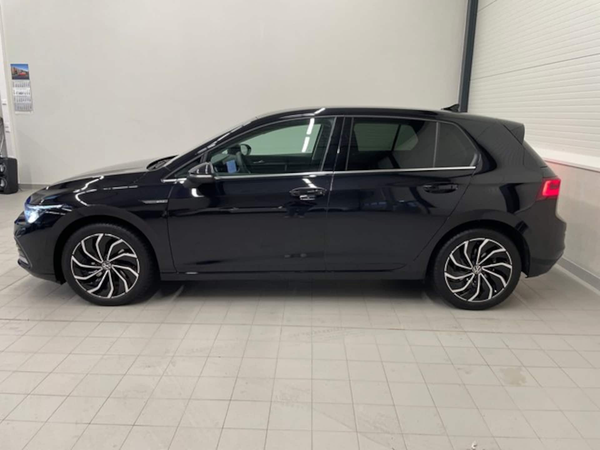 Volkswagen Golf Style