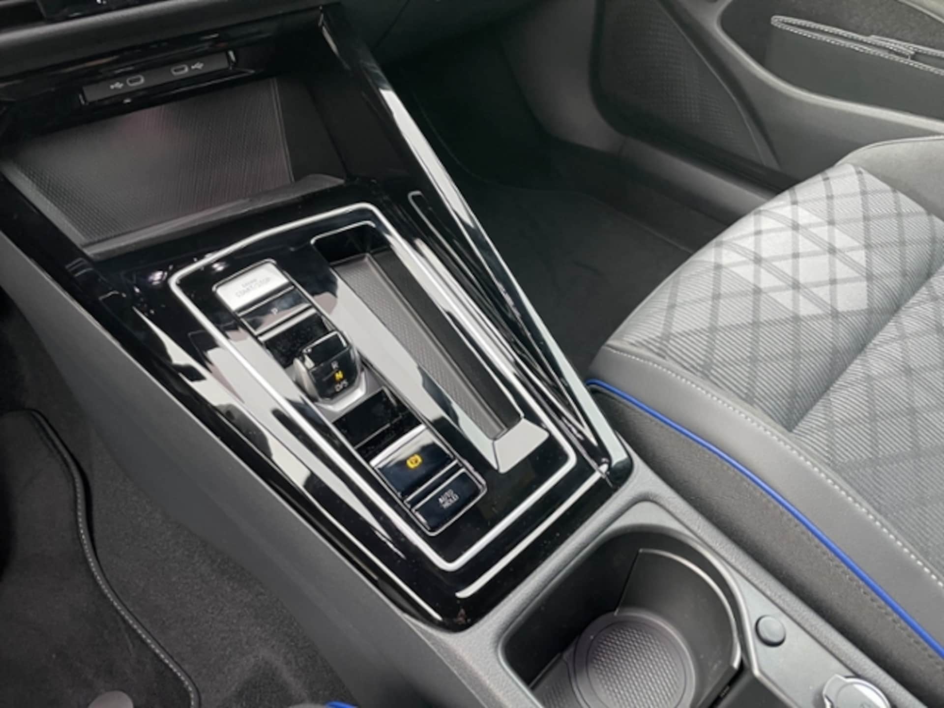 Volkswagen Golf Variant R-Line