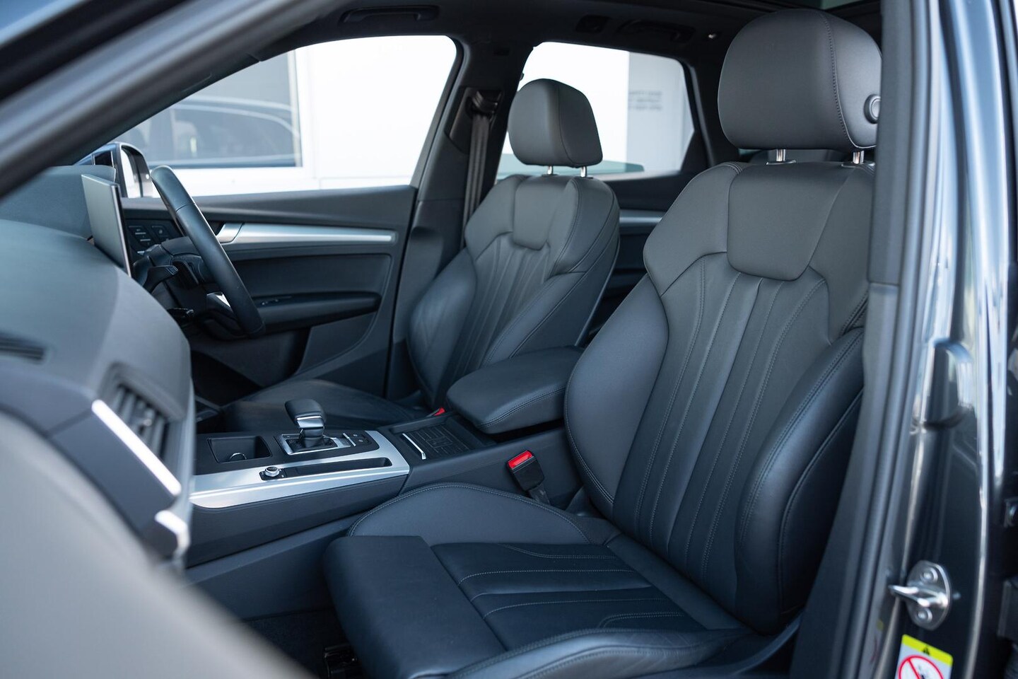 Image about Audi Q5 Sport 40 TDI quattro S tronic