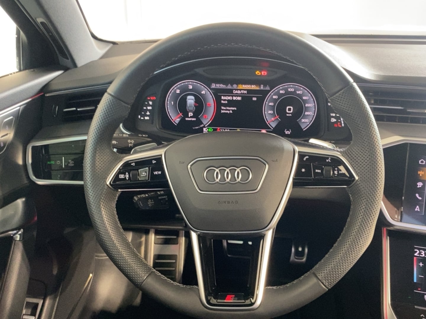 Bild über Audi A6 Avant S line 40 TDI quattro S tronic - für weitere Informationen kontaktieren Sie den Audi Partner