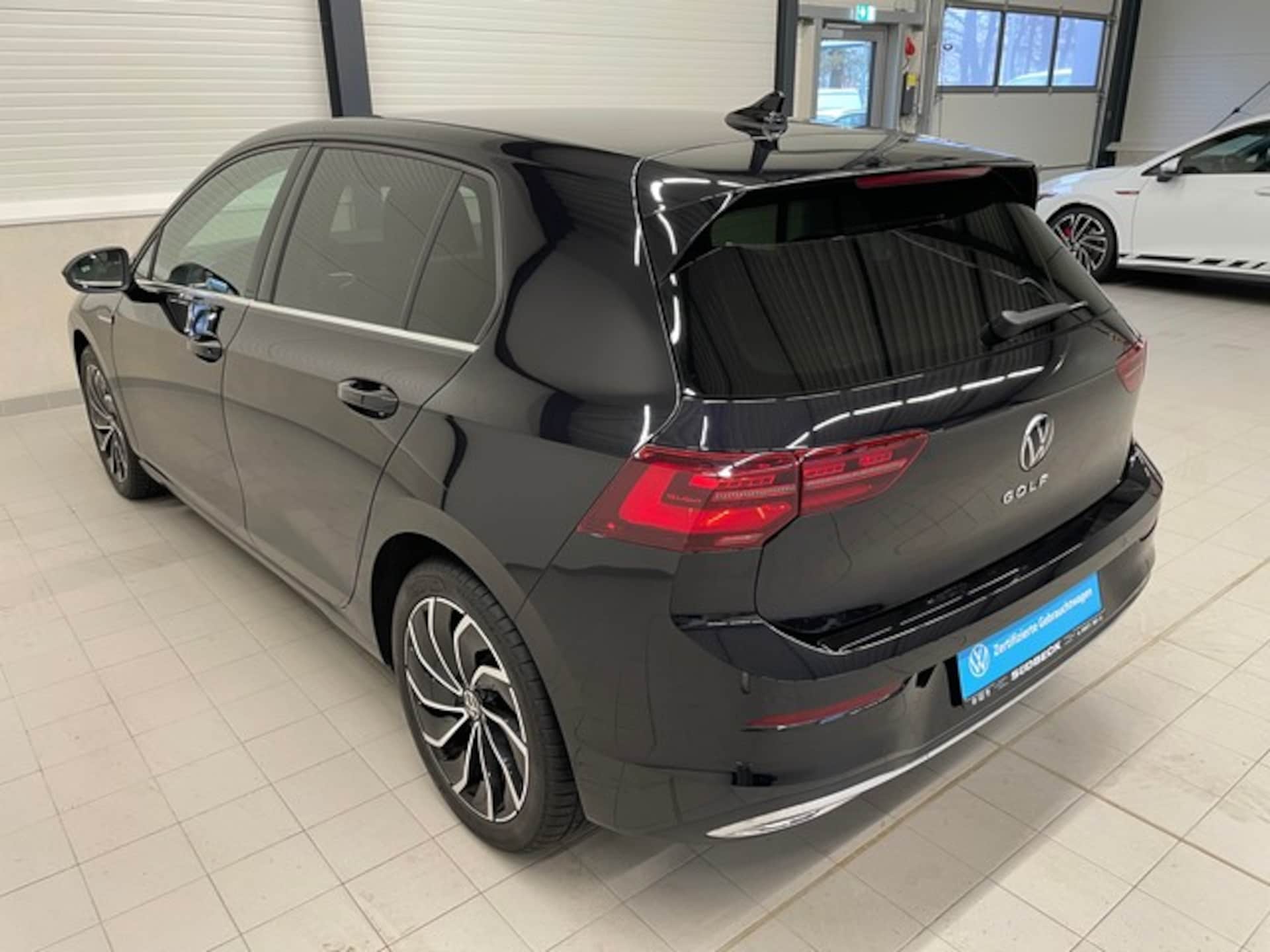 Volkswagen Golf Style