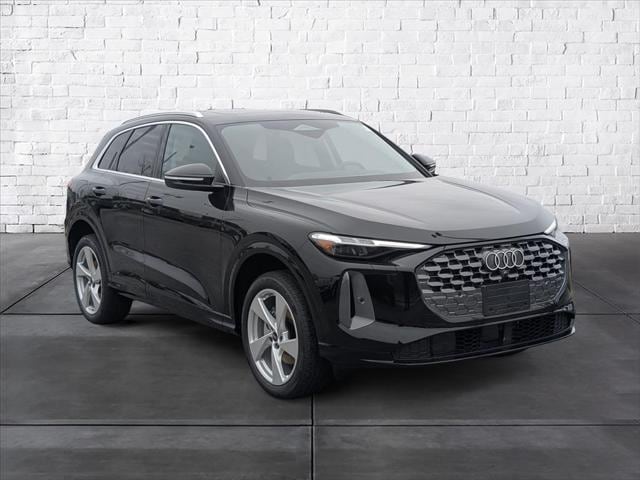 2025 Audi Q5 45 Premium Plus's photo