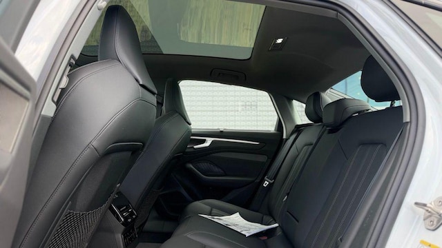 2026 Audi A6 Premium Plus - Photo 17