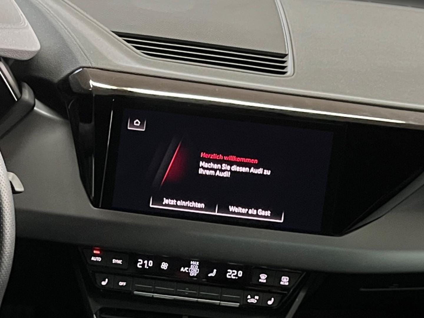 Bild über Audi e-tron GT e-tron quattro - für weitere Informationen kontaktieren Sie den Audi Partner