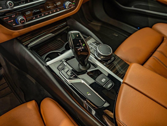 2019 BMW 5 Series 540i - Photo 31