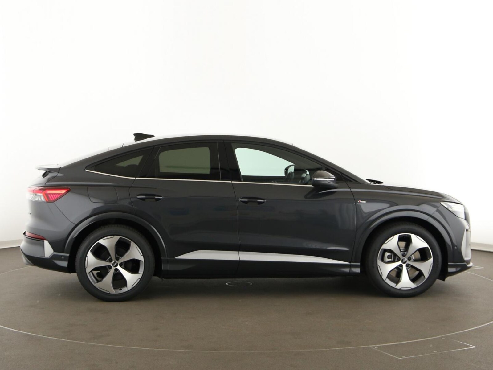 Audi Q4 Sportback e-tron – Bild 8