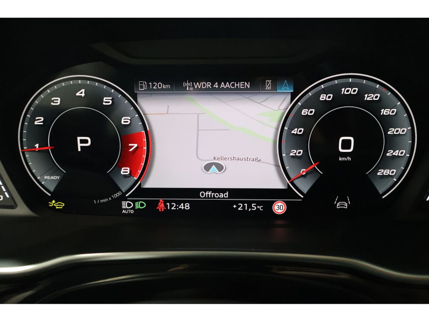 Bild über Audi Q3 TFSI 110 kW S tronic - für weitere Informationen kontaktieren Sie den Audi Partner