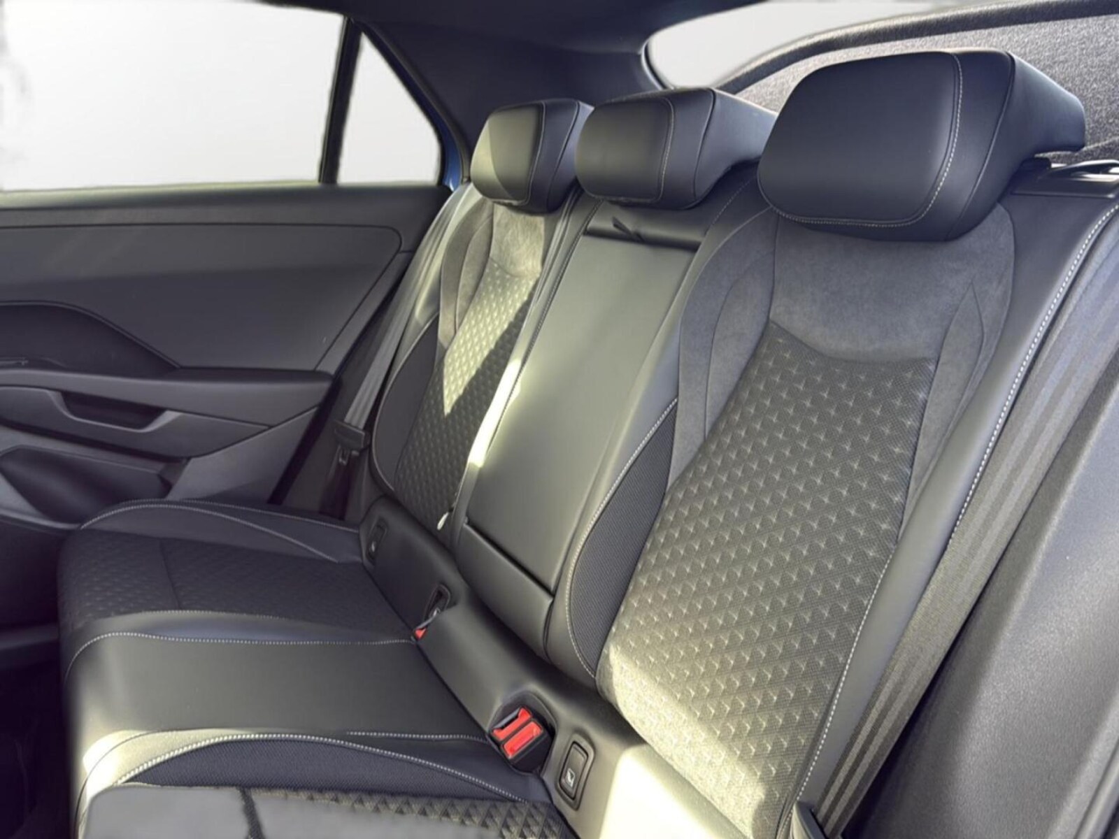 Volkswagen T-Roc – Bild 8