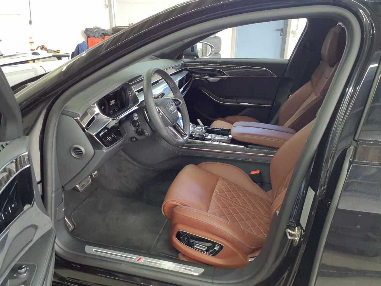 Image about Audi S8 TFSI quattro tiptronic
