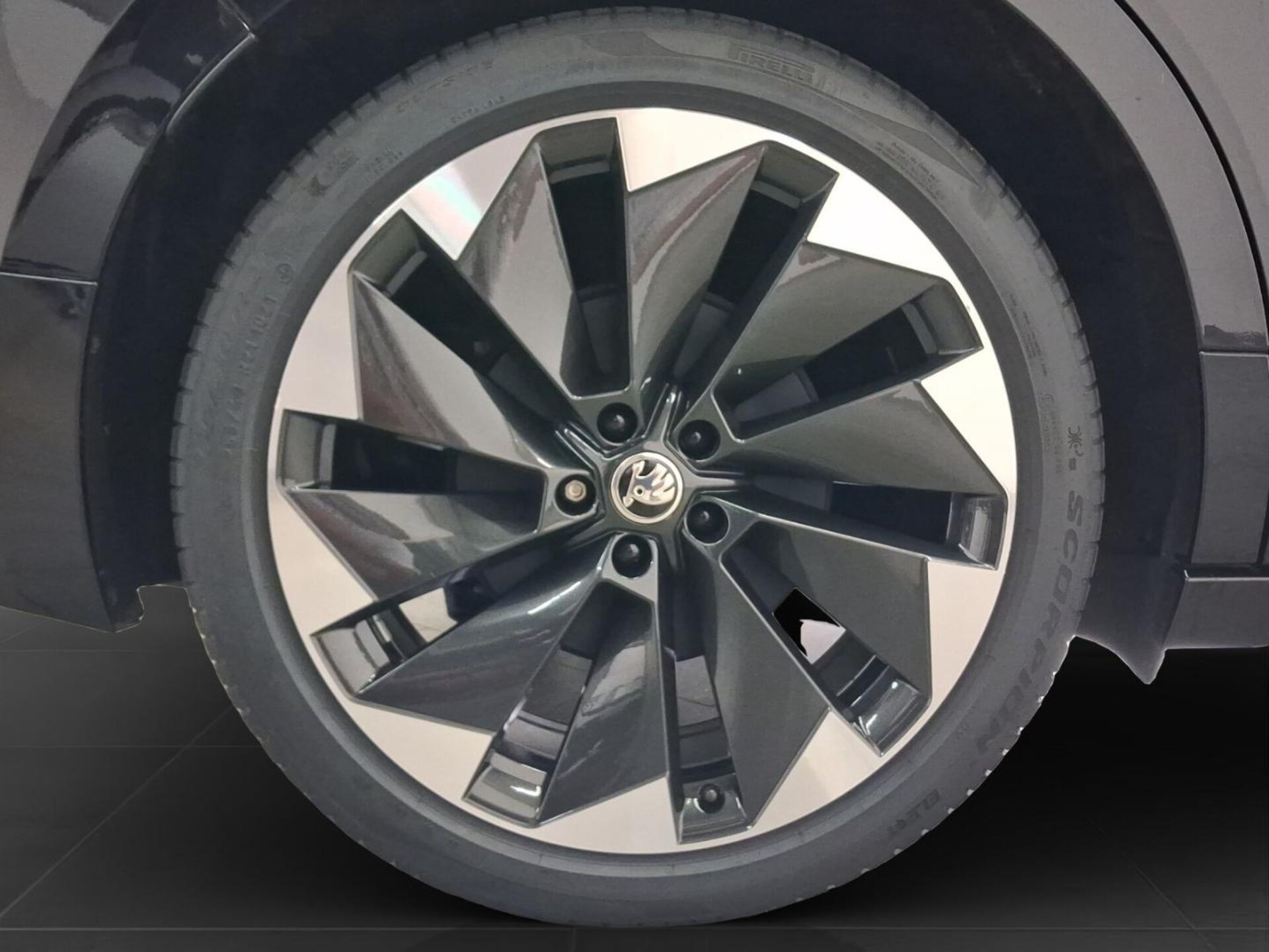 Skoda Enyaq 85x Sportline