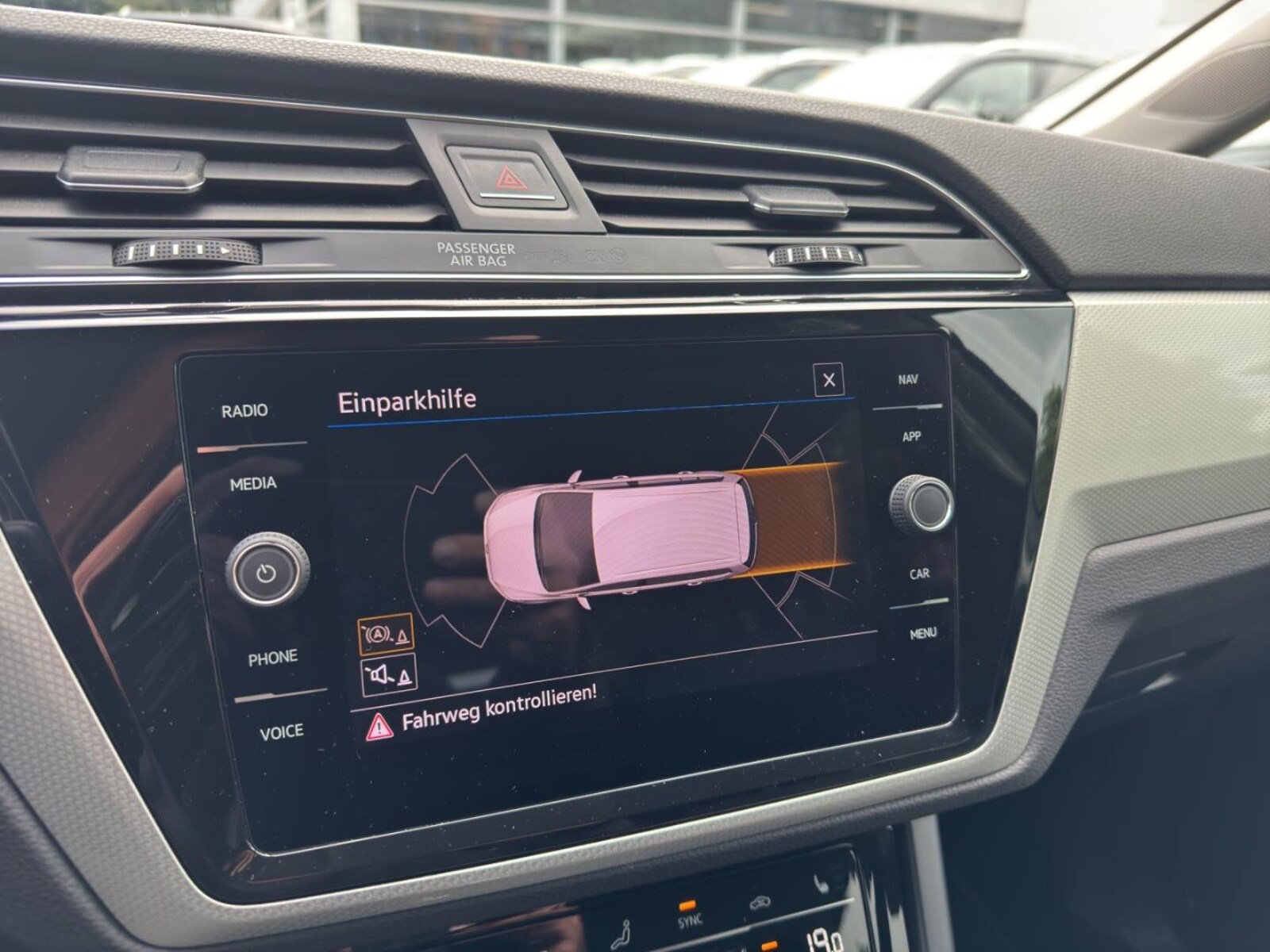 Volkswagen Touran – Bild 17
