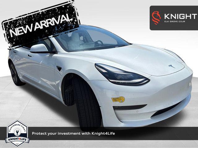 2022 Tesla Model 3 Long Range Dual Motor All-Wheel Drive's photo