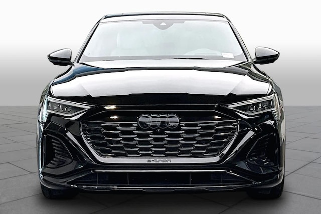 2024 Audi Q8 Sportback e-tron