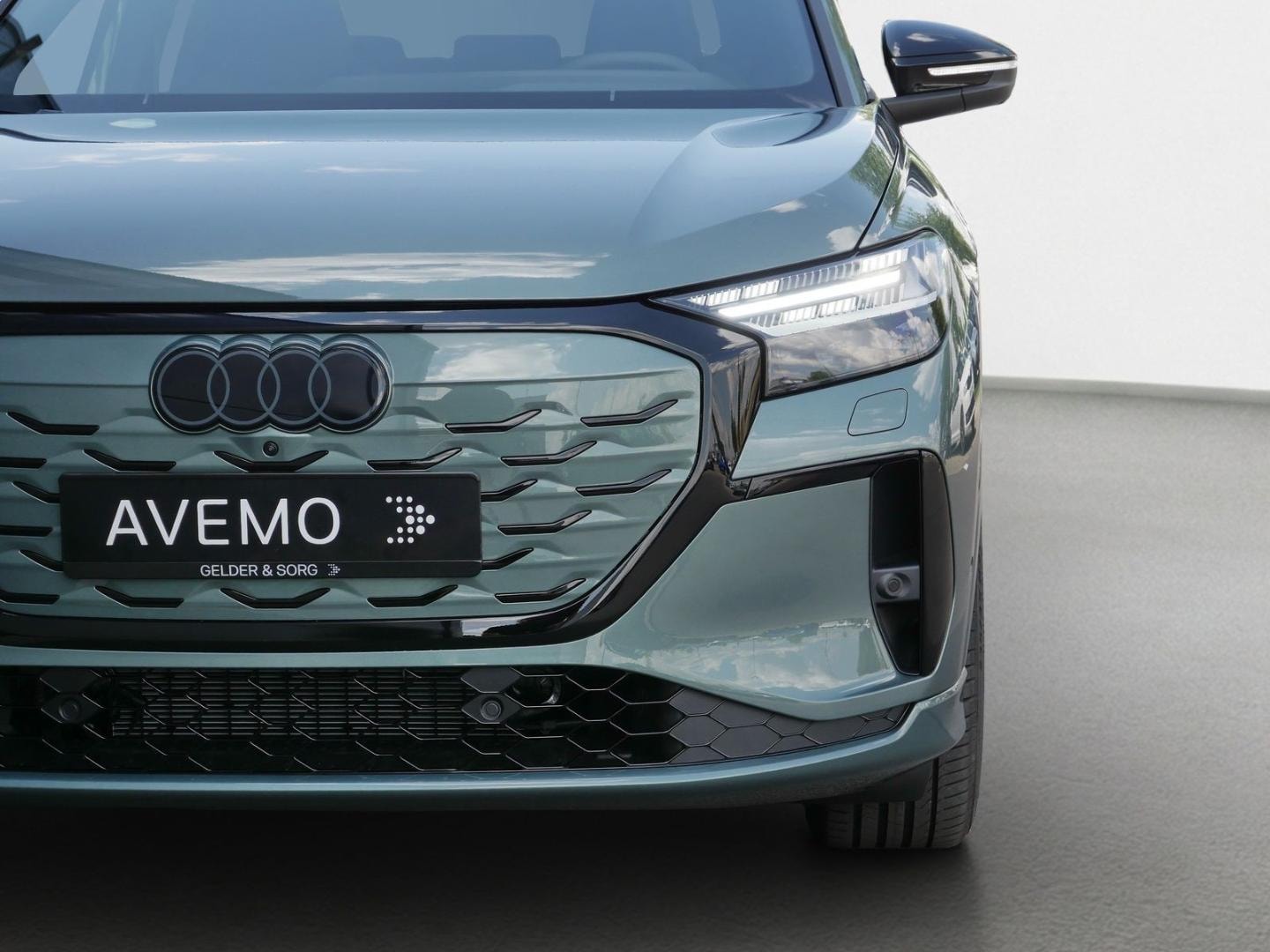 Bild über Audi Q4 SUV e-tron e-tron quattro 220 kW - für weitere Informationen kontaktieren Sie den Audi Partner
