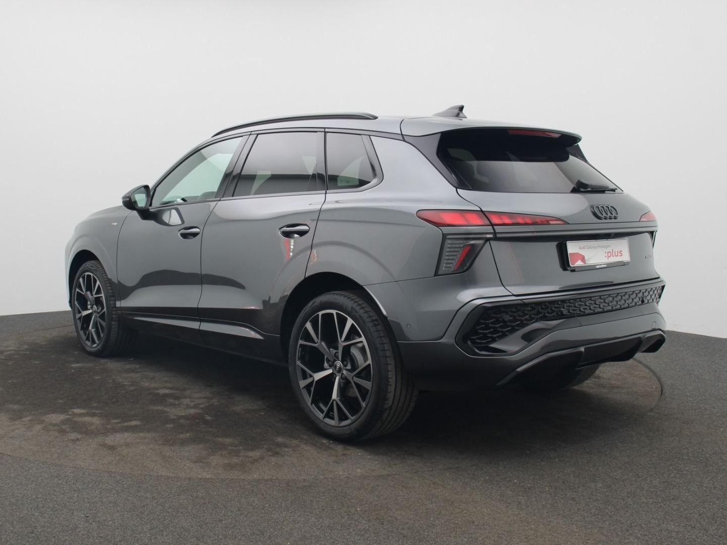 Bild über Audi Q3 SUV TFSI quattro 150 kW S tronic - für weitere Informationen kontaktieren Sie den Audi Partner