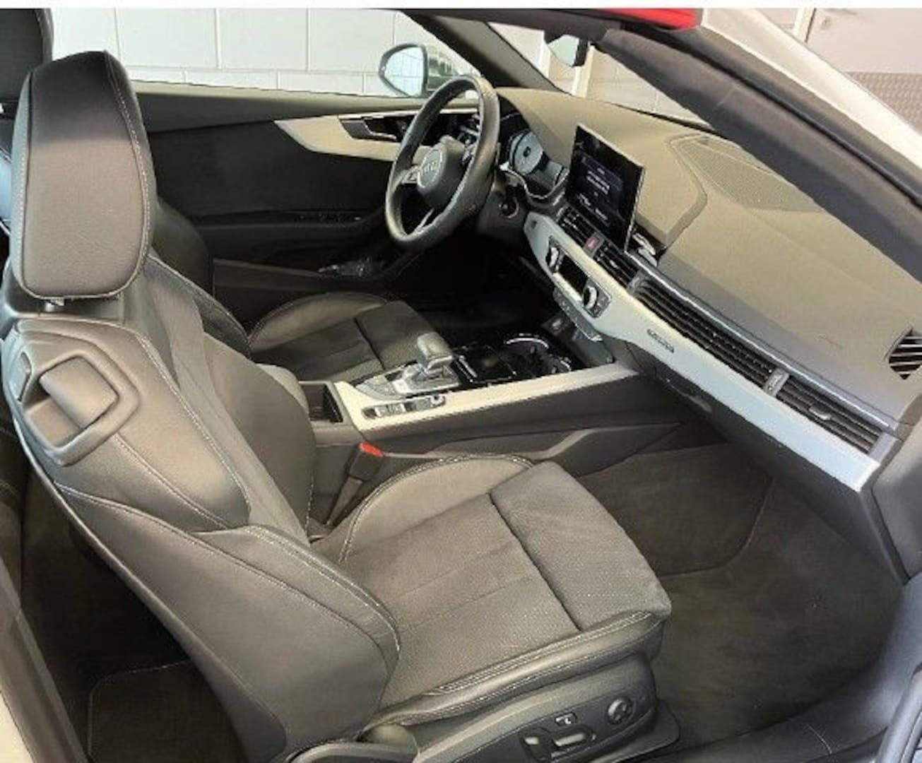 Bild über Audi S5 Cabriolet TFSI quattro tiptronic - für weitere Informationen kontaktieren Sie den Audi Partner