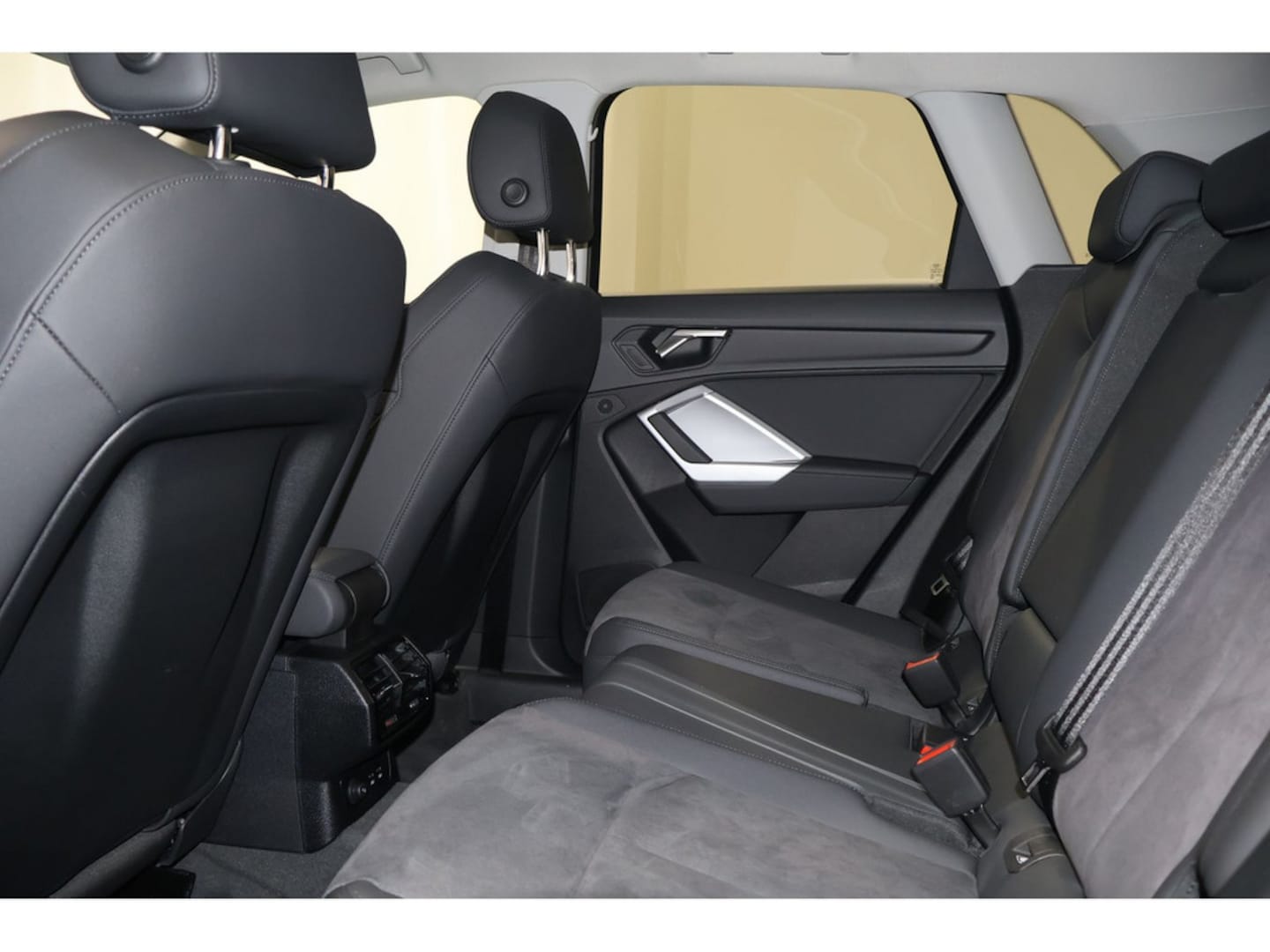 Bild über Audi Q3 TFSI 110 kW S tronic - für weitere Informationen kontaktieren Sie den Audi Partner
