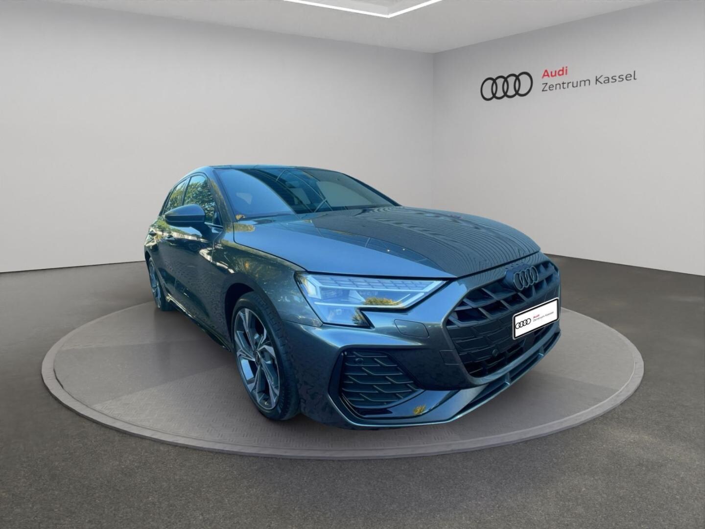 Bild über Audi A3 Sportback S line TFSI 110 kW S tronic - für weitere Informationen kontaktieren Sie den Audi Partner