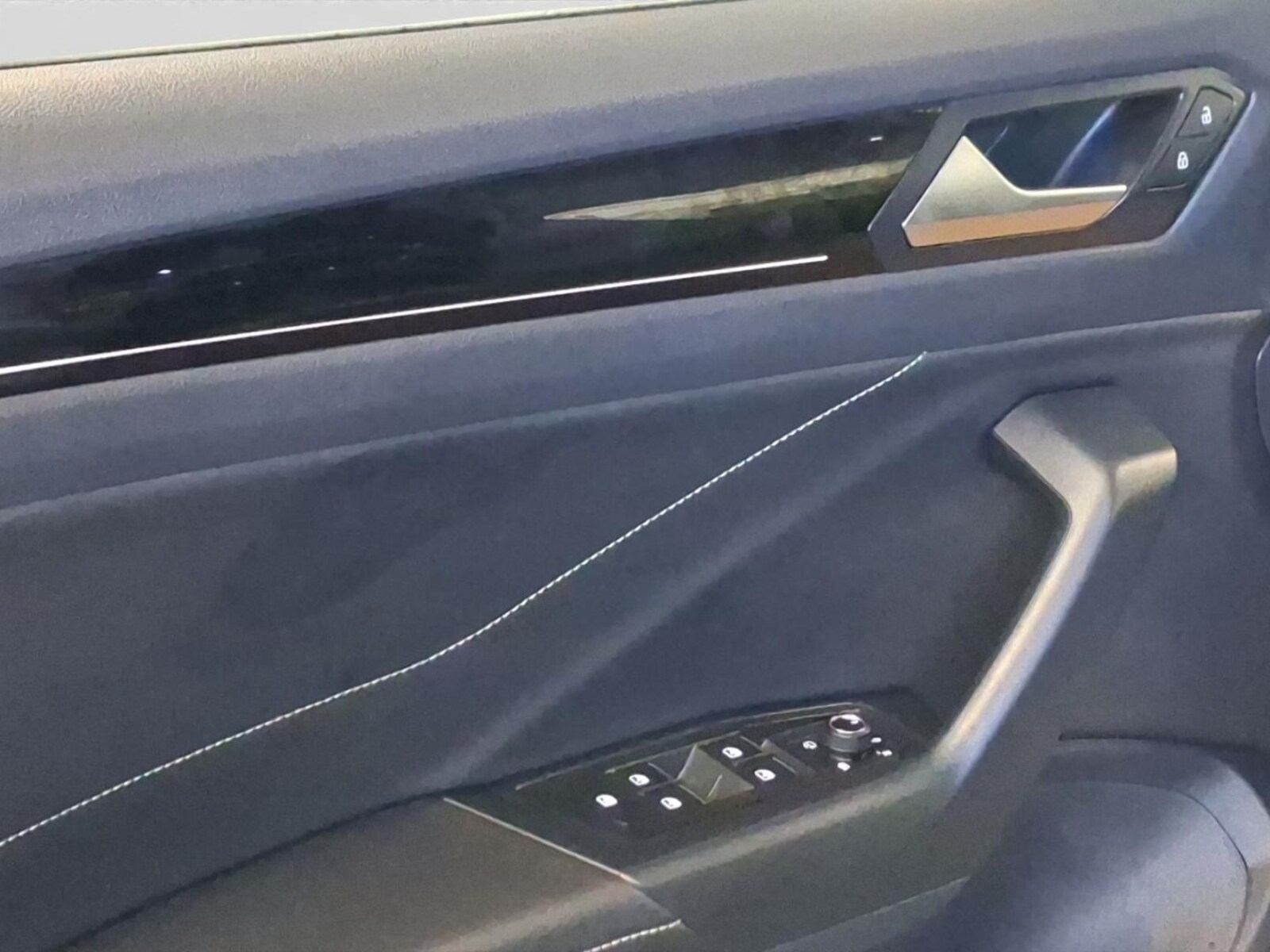 Volkswagen T-Roc – Bild 15