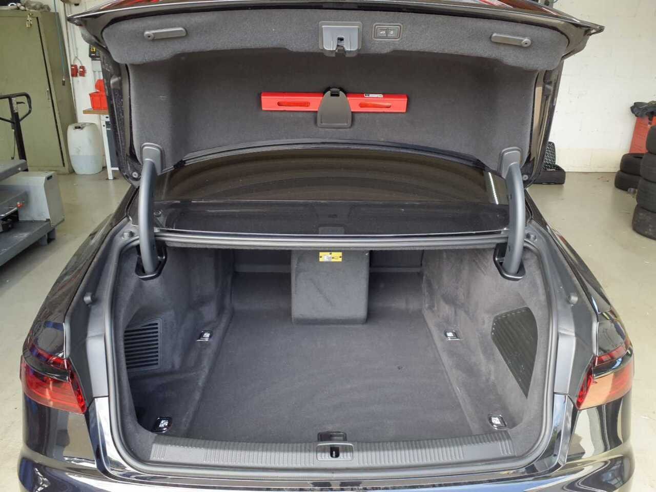 Image about Audi S8 TFSI quattro tiptronic