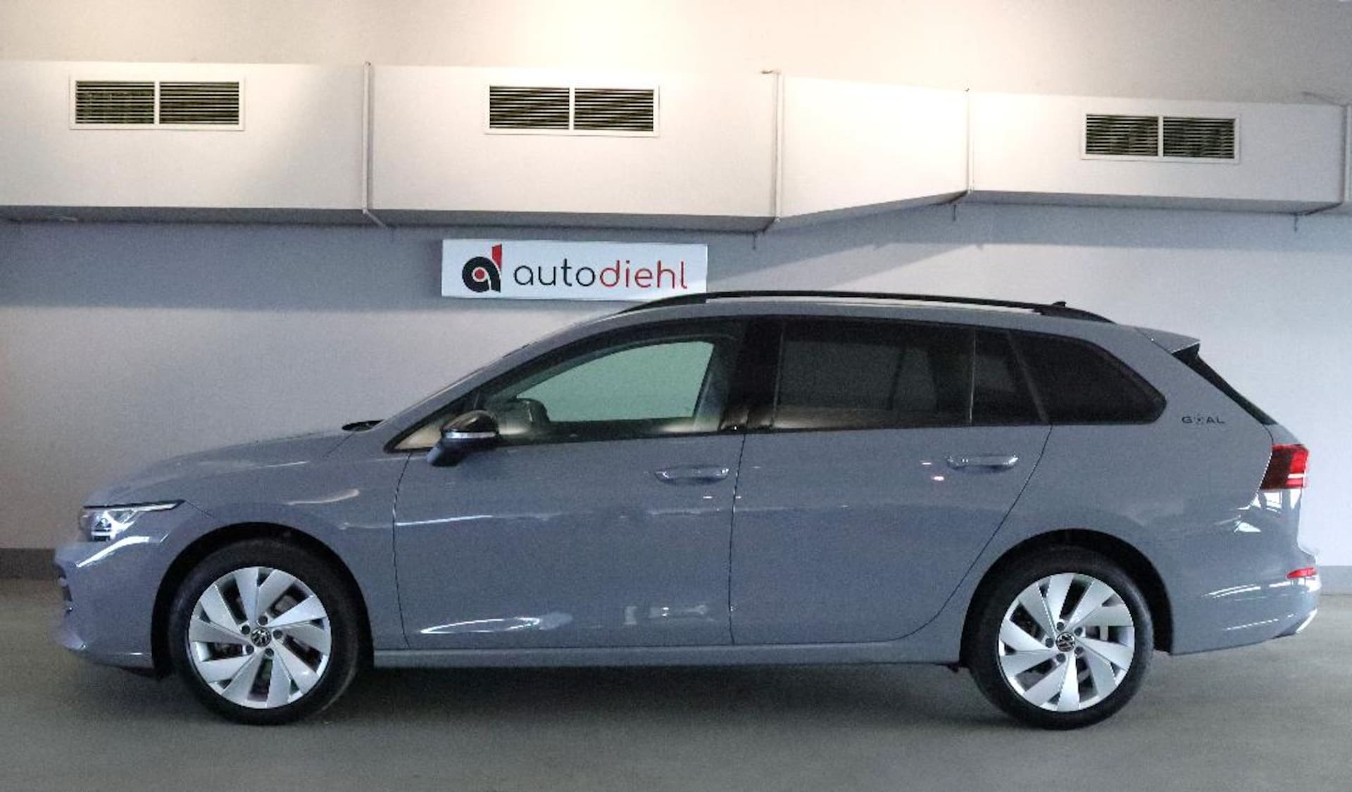 Volkswagen Golf Variant Life