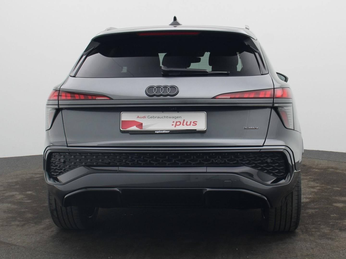 Bild über Audi Q3 SUV TFSI quattro 150 kW S tronic - für weitere Informationen kontaktieren Sie den Audi Partner