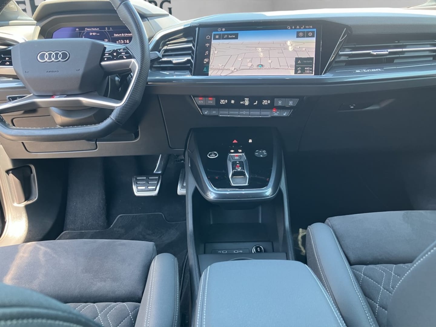 Bild über Audi Q4 e-tron 50 e-tron quattro - für weitere Informationen kontaktieren Sie den Audi Partner
