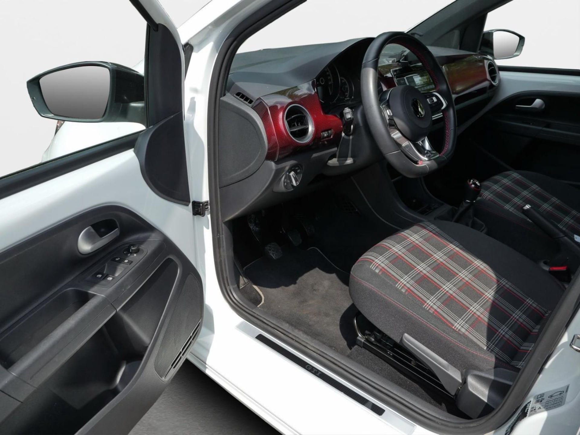 Volkswagen up! GTI