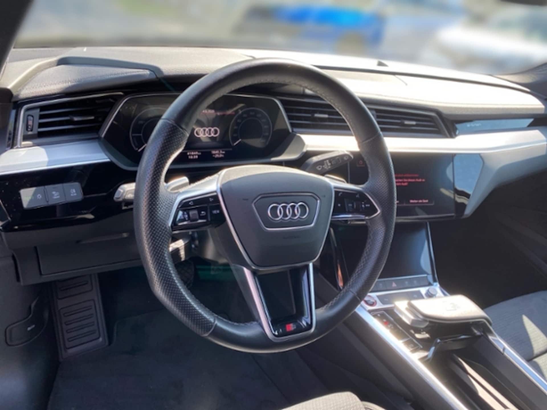 Audi e-tron S