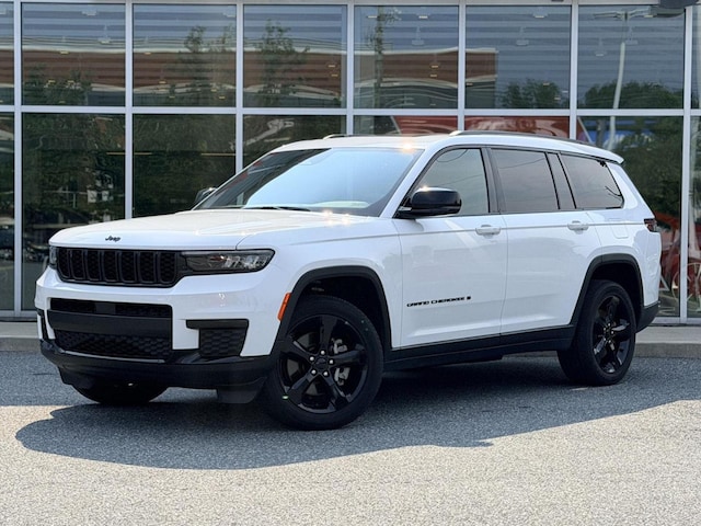 Photo of 2024 Jeep Grand Cherokee L