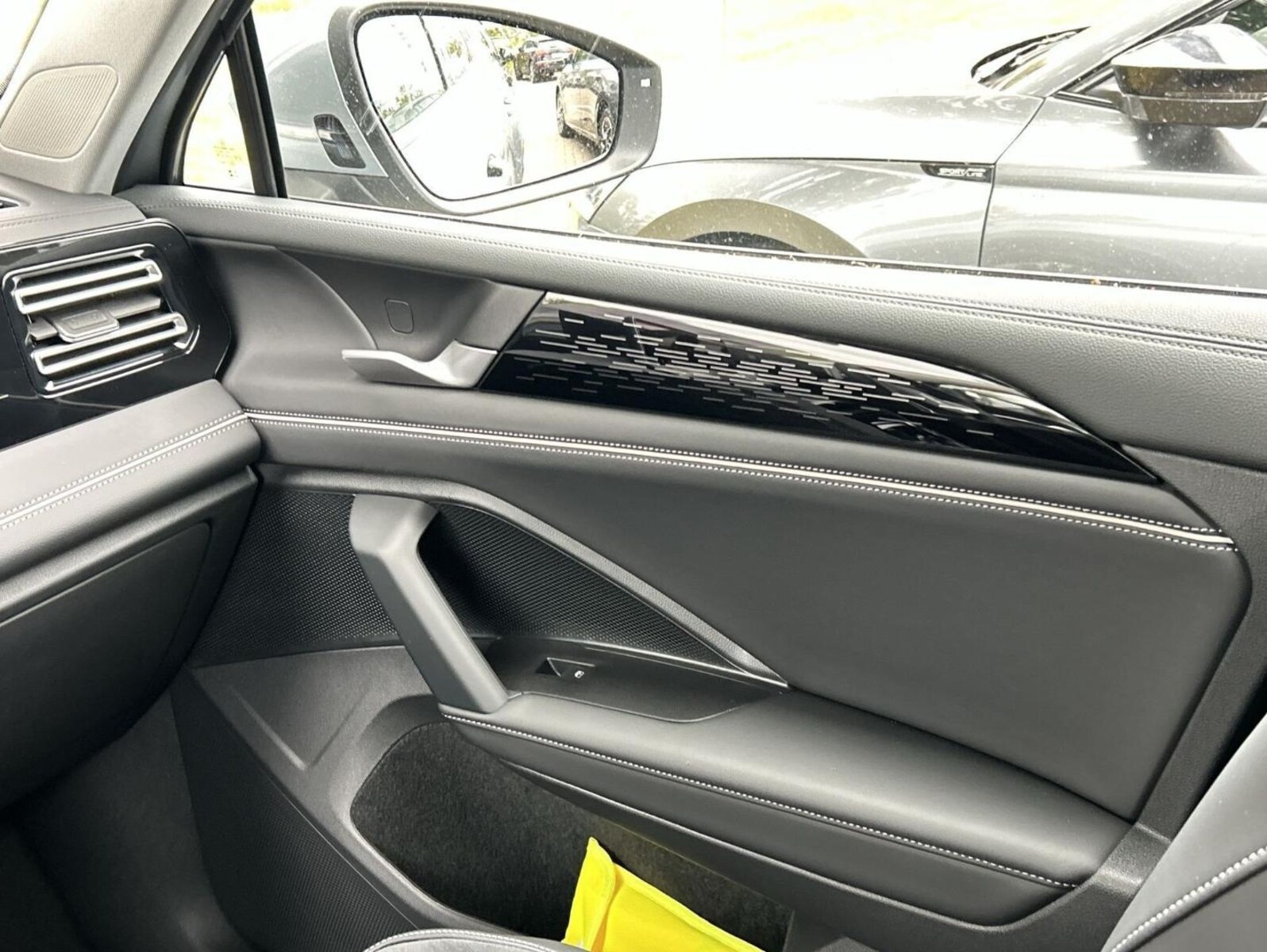Volkswagen Tiguan – Bild 8