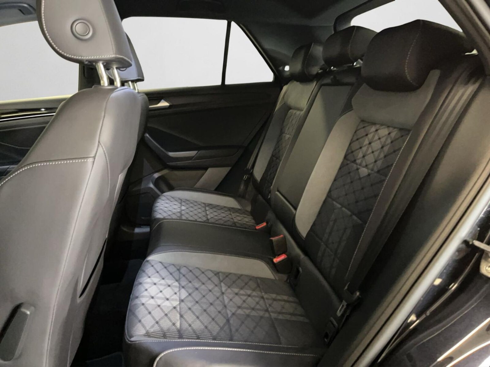 Volkswagen T-Roc – Bild 13