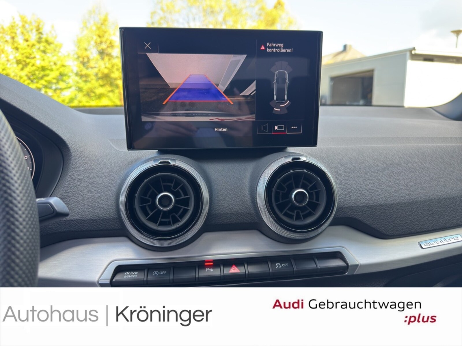 Audi SQ2 – Bild 17